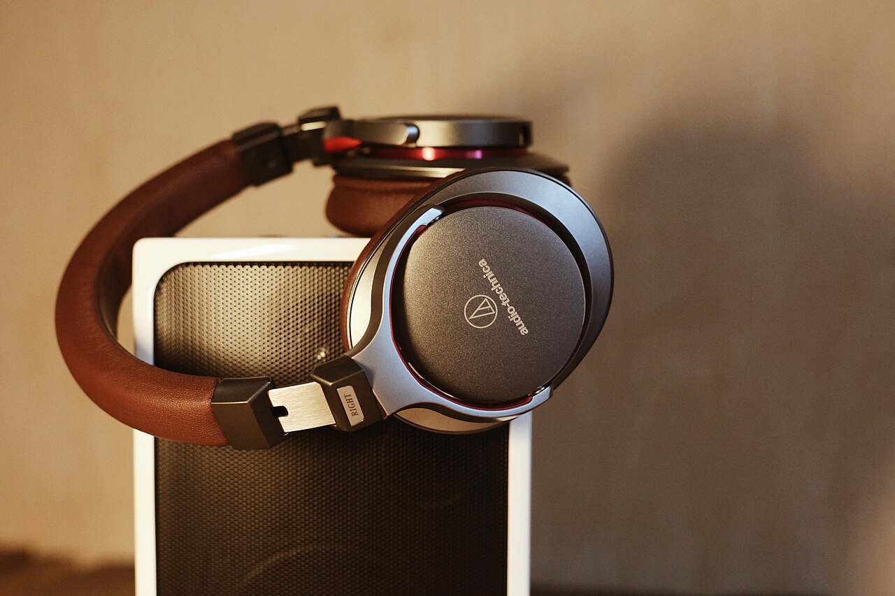 Wireless Surround Has a Latency Problem: What the Trade-Off Costs